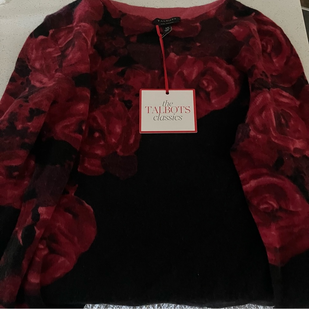 NEW 100% Cashmere flower sweater (Audrey) Talbots XS